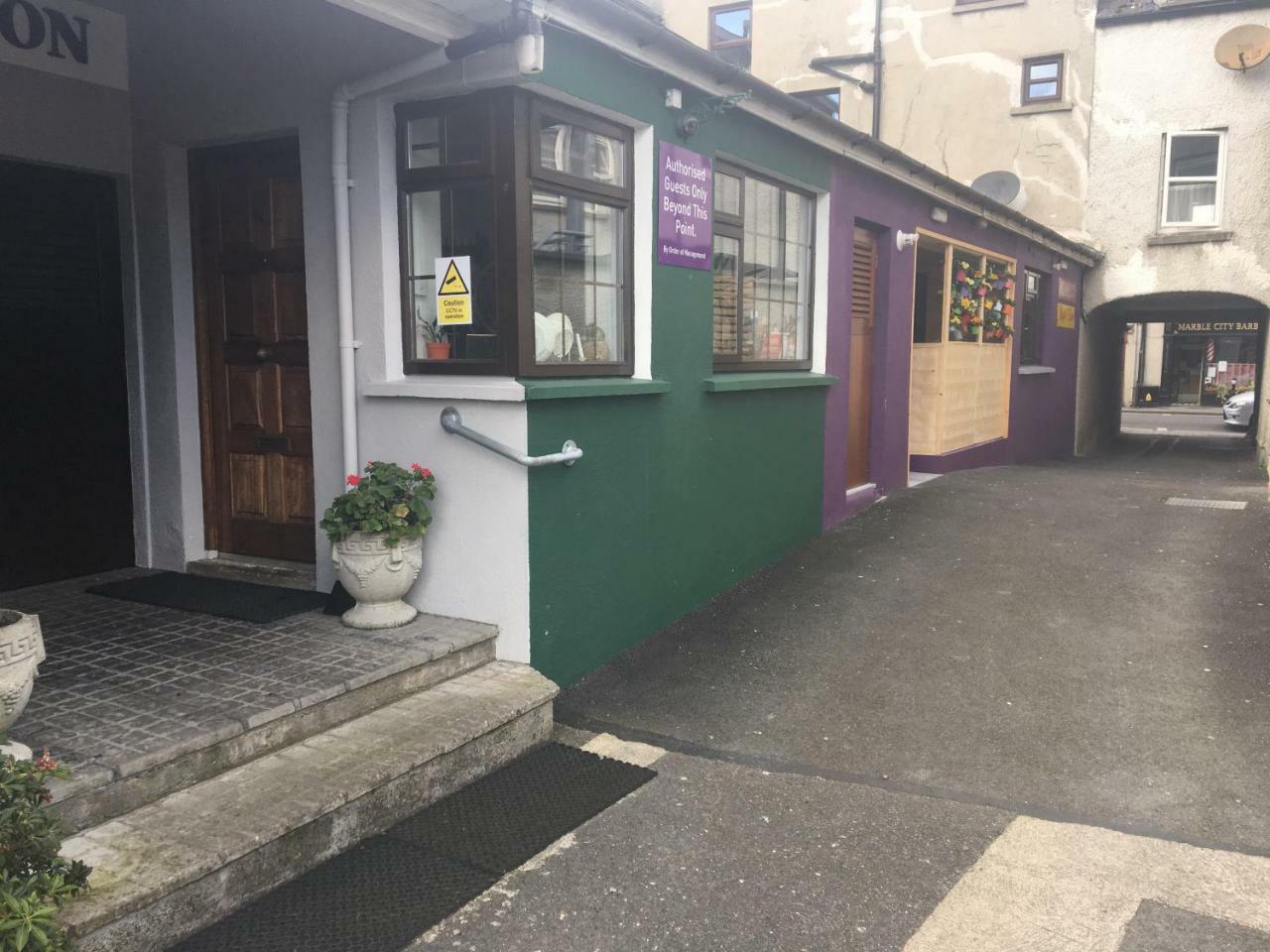 Dalys Accommodation Kilkenny Eksteriør billede